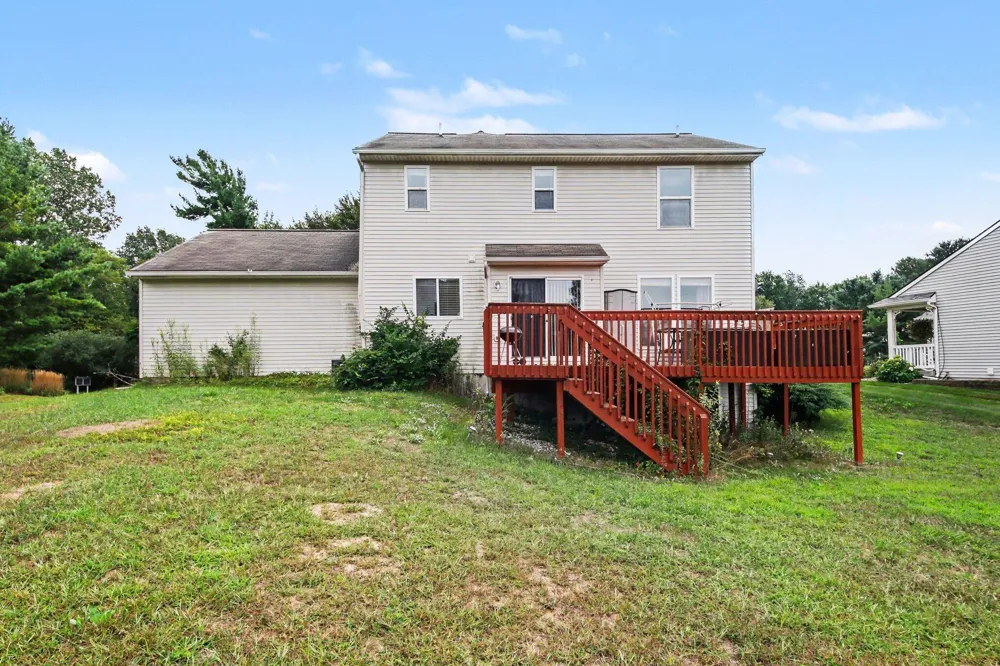 6627 Winter Creek Road Norton Shores City, MI 49444