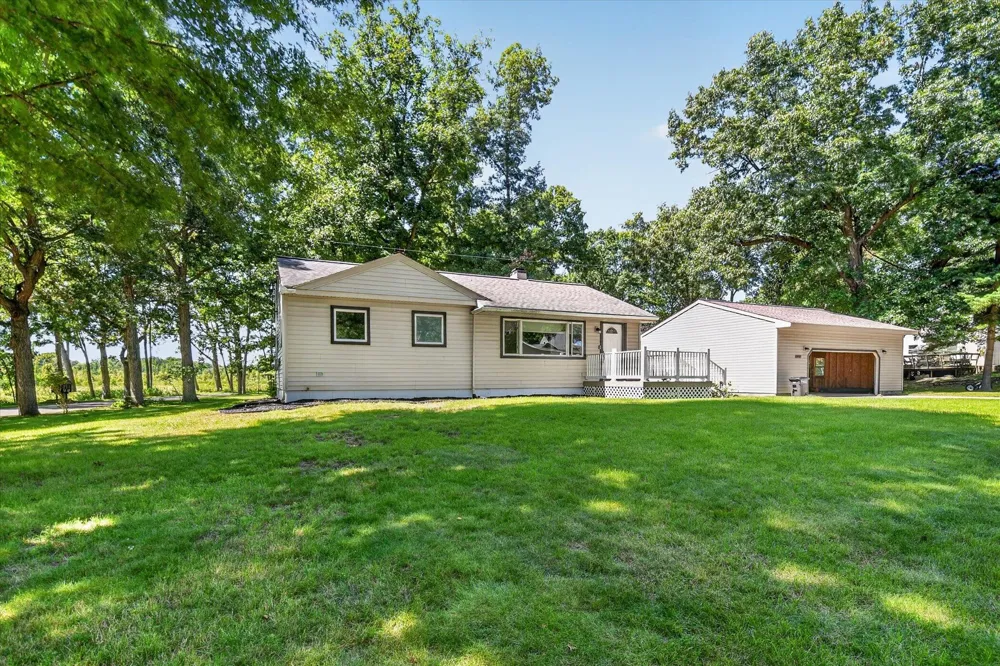 8929 Robinwood Court Napoleon Township, MI 49201