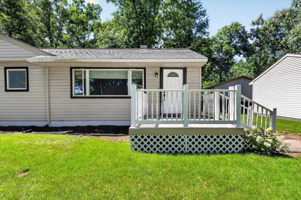 8929 Robinwood Court Napoleon Township, MI 49201