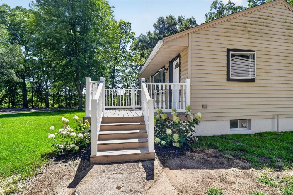 8929 Robinwood Court Napoleon Township, MI 49201