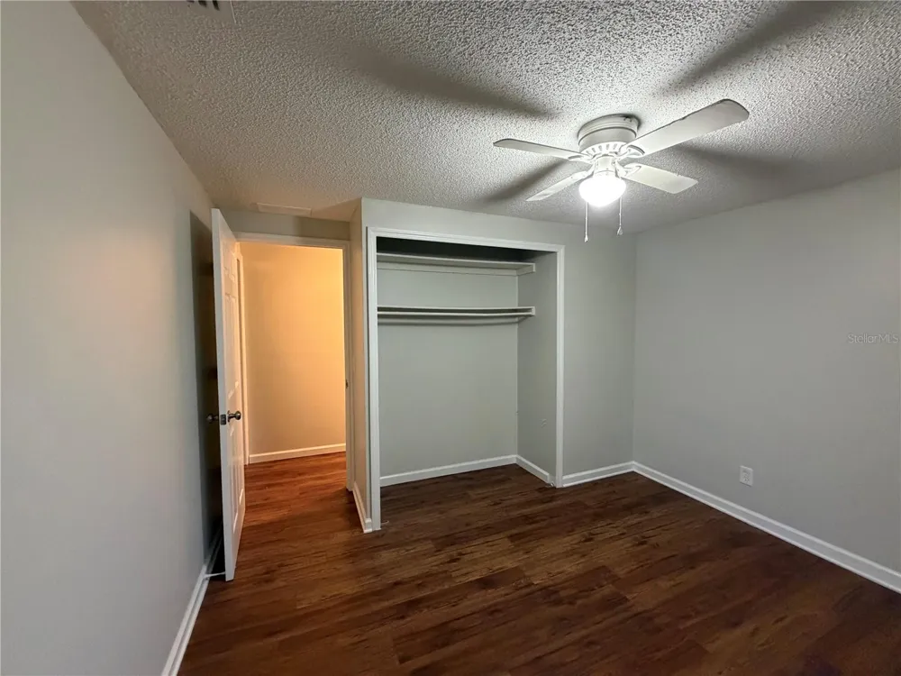3004 HUNKIN CIRCLE Deltona, FL 32738