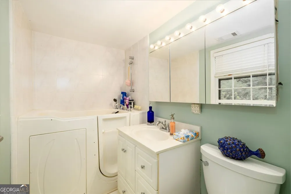 2267 Oxbow CIR Smoke Rise, GA 30087
