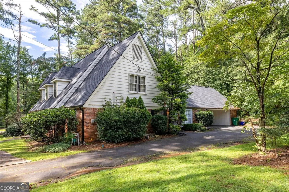 2267 Oxbow CIR Smoke Rise, GA 30087