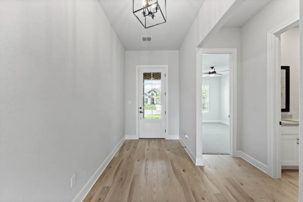 106 Nandina Path Bastrop, TX 78602