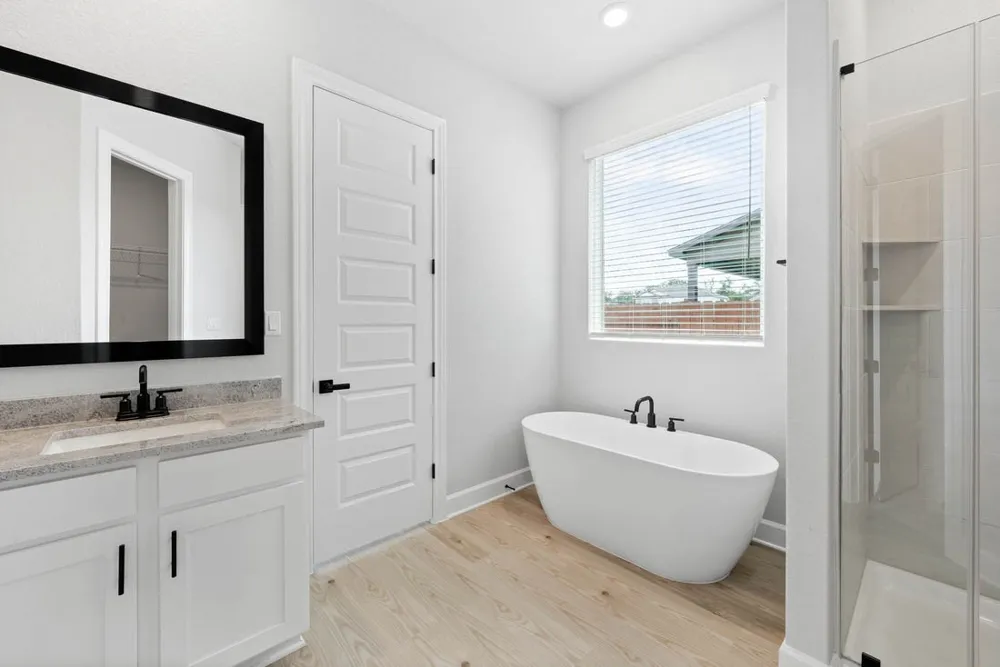 106 Nandina Path Bastrop, TX 78602