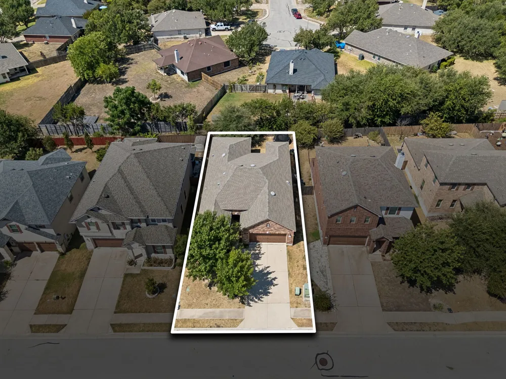 1113 Yellow Iris Road Leander, TX 78641