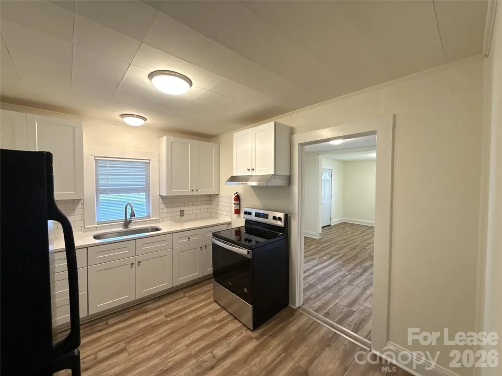 1907 E Elm Street Gastonia, NC 28054