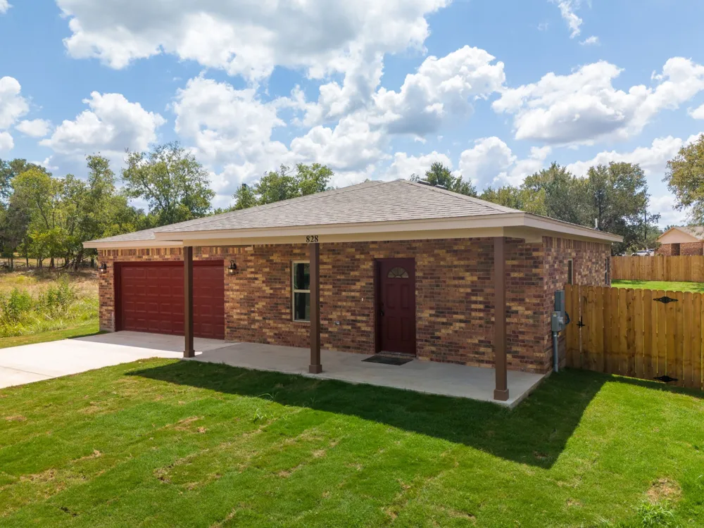828 Elijah Lampasas, TX 76550