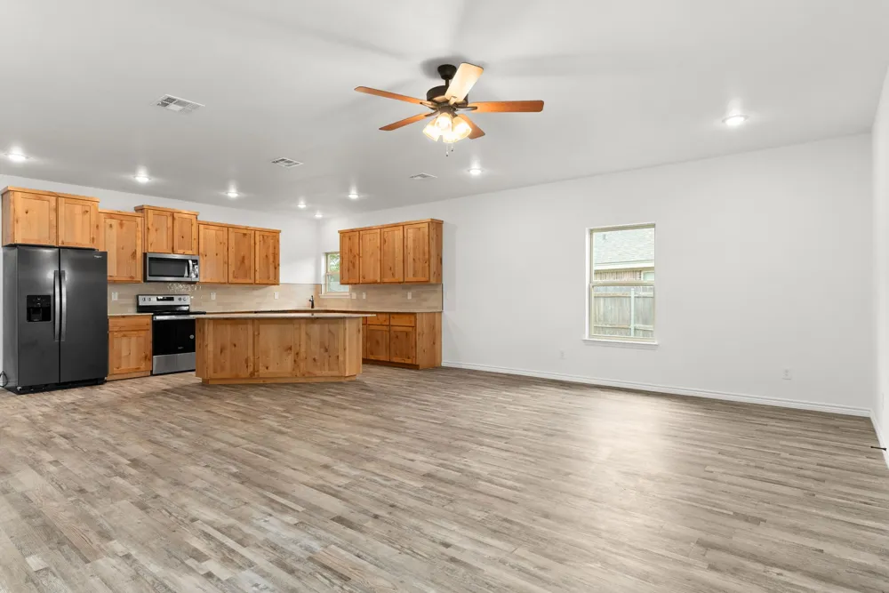 828 Elijah Lampasas, TX 76550