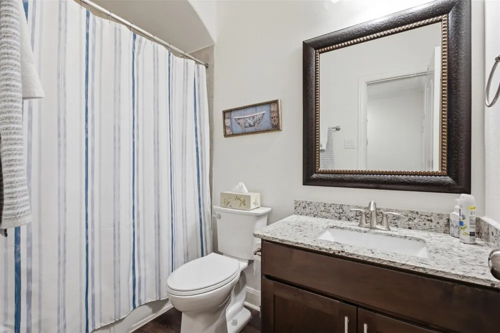 704 Water Street Webster, TX 77598