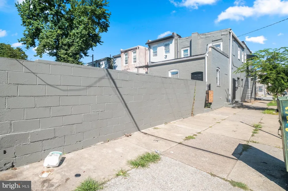 2001 WILKENS AVENUE Baltimore, MD 21223