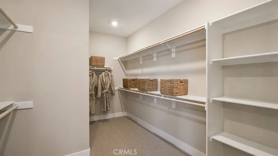 29798 Camino La Cumbre Valencia, CA 91354