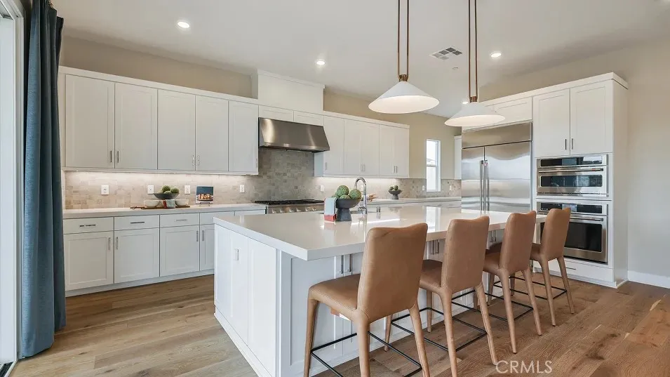 29798 Camino La Cumbre Valencia, CA 91354