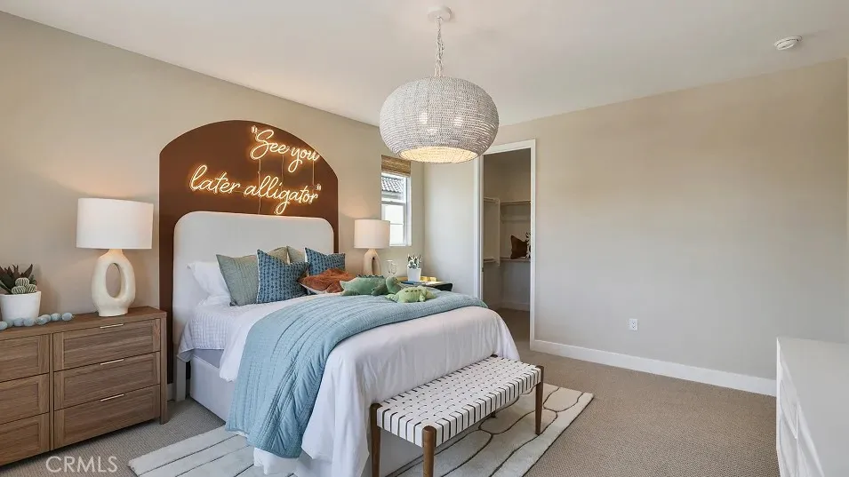 29798 Camino La Cumbre Valencia, CA 91354