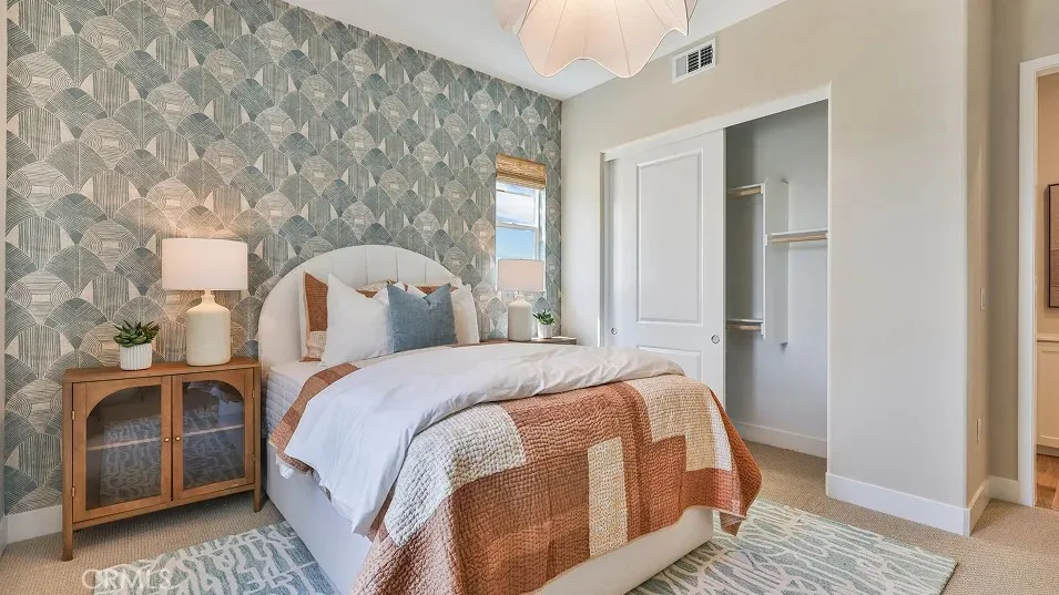 29798 Camino La Cumbre Valencia, CA 91354