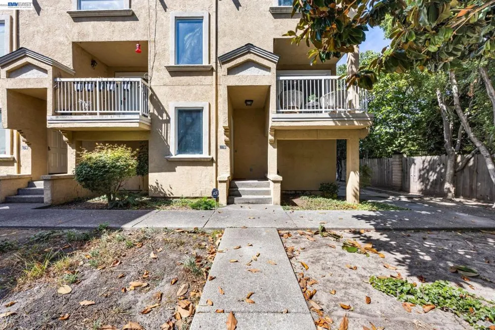 278 Estabrook St San Leandro, CA 94577