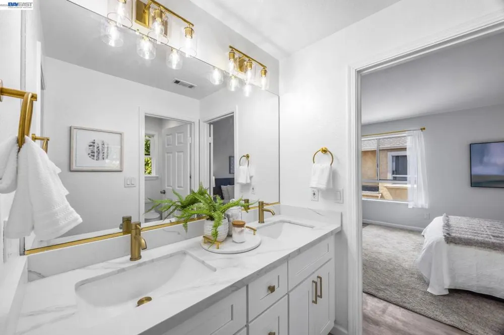 278 Estabrook St San Leandro, CA 94577