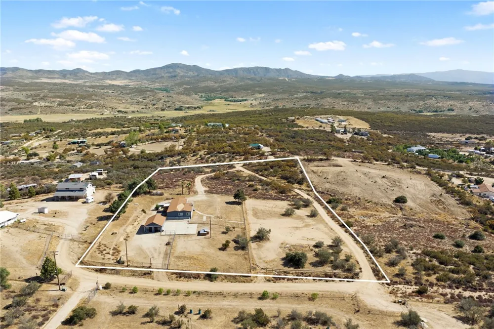39680 Howard Road Anza, CA 92539