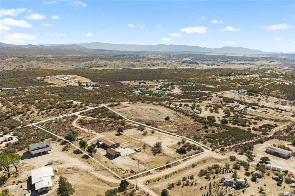 39680 Howard Road Anza, CA 92539