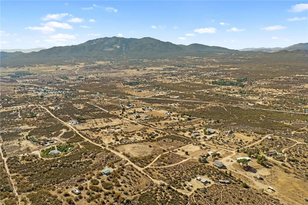39680 Howard Road Anza, CA 92539