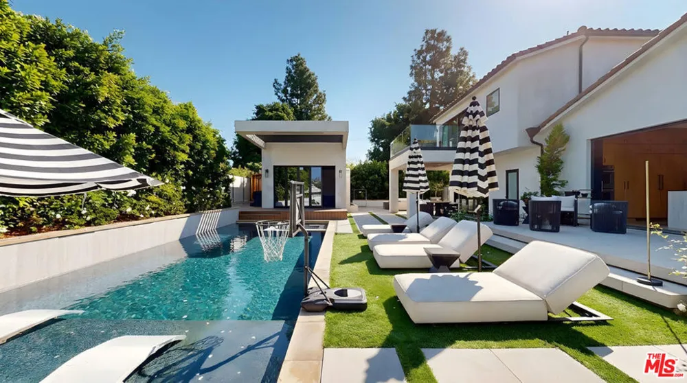 18221 Windsor Drive Villa Park, CA 92861