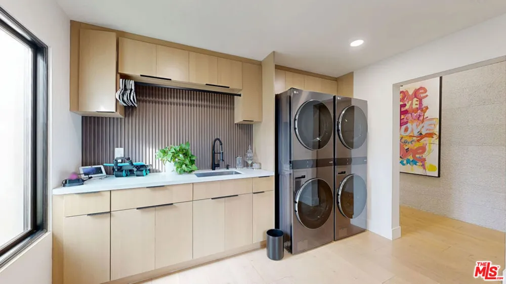 18221 Windsor Drive Villa Park, CA 92861