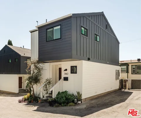 740 Dillon Street