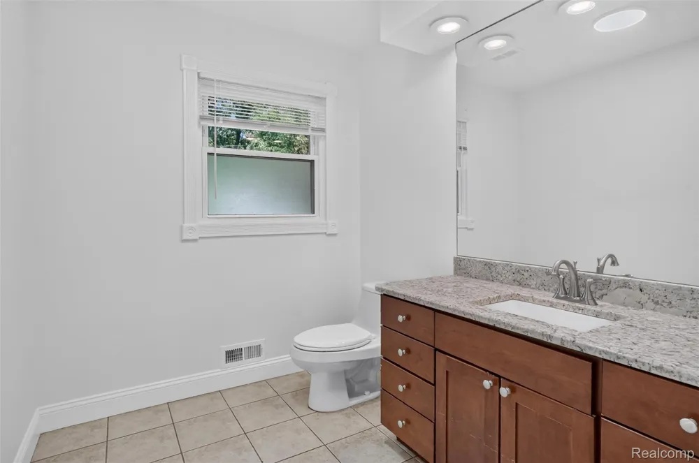 2834 Rossmoor Circle Bloomfield Hills City, MI 48302