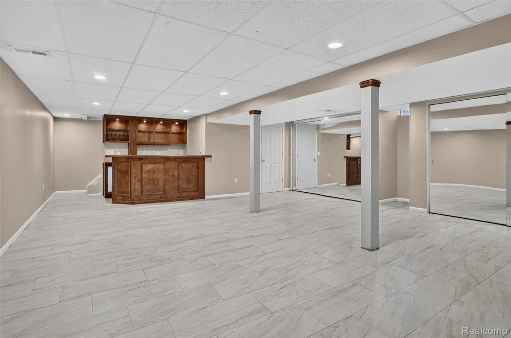2834 Rossmoor Circle Bloomfield Hills City, MI 48302