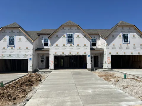 1225 Bronte Dr