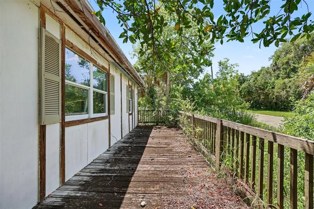 4195 E RAILROAD AVENUE Cocoa, FL 32926