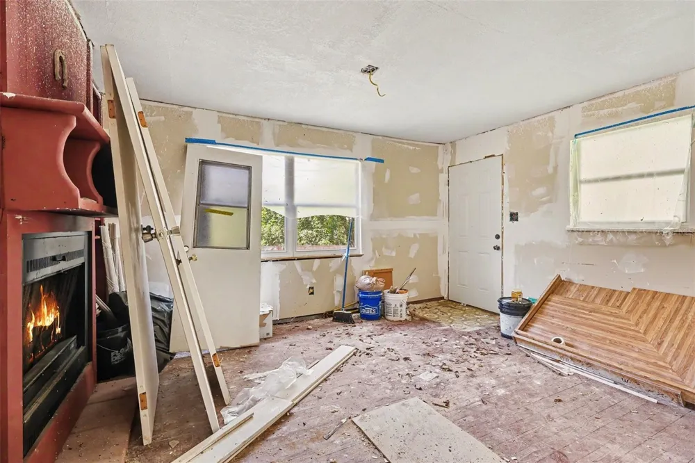4195 E RAILROAD AVENUE Cocoa, FL 32926