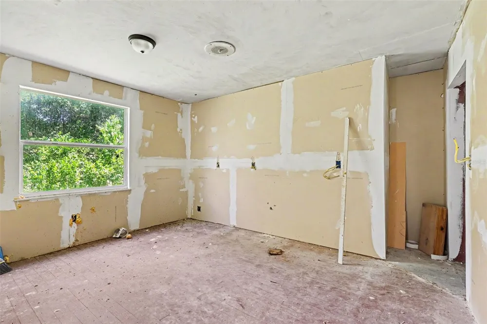 4195 E RAILROAD AVENUE Cocoa, FL 32926