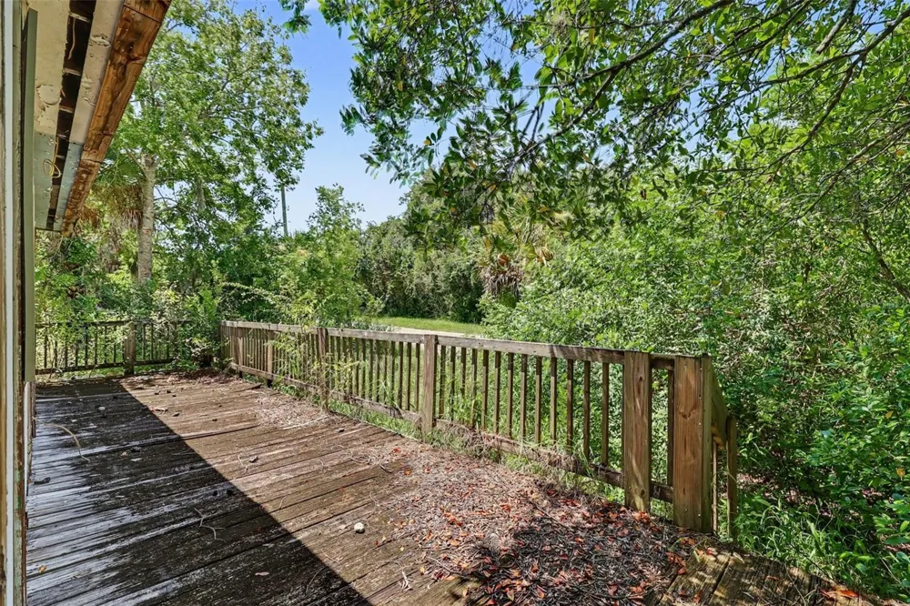 4195 E RAILROAD AVENUE Cocoa, FL 32926