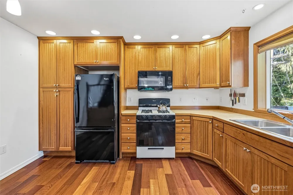 11062 Whistler Lane Deming, WA 98244