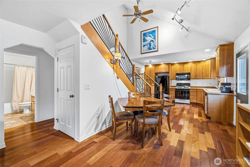 11062 Whistler Lane Deming, WA 98244