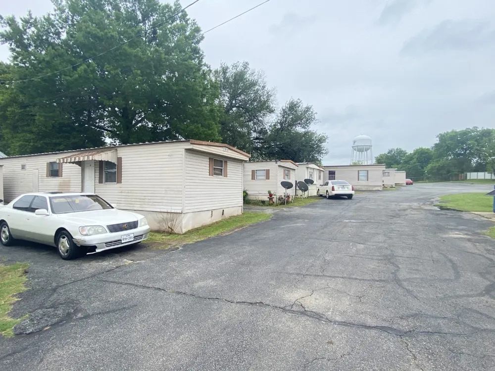 815 W 16th Mt Pleasant, TX 75455