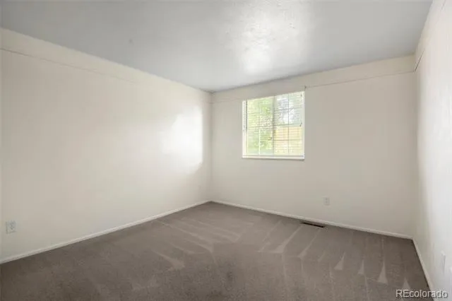 5460 S Rifle St Aurora, CO 80015