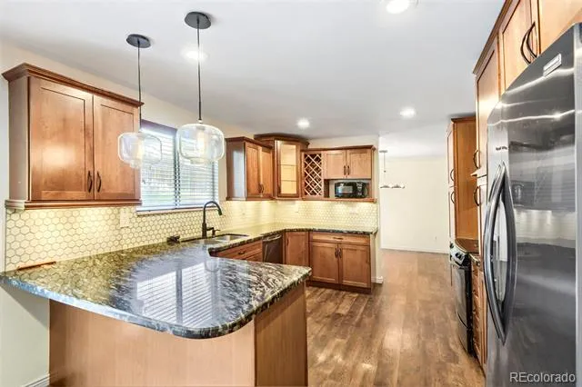 5460 S Rifle St Aurora, CO 80015
