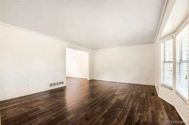 5460 S Rifle St Aurora, CO 80015