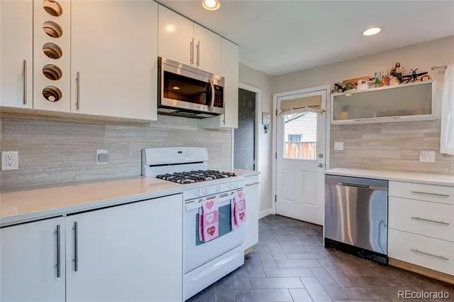 705 Newark Street Aurora, CO 80010