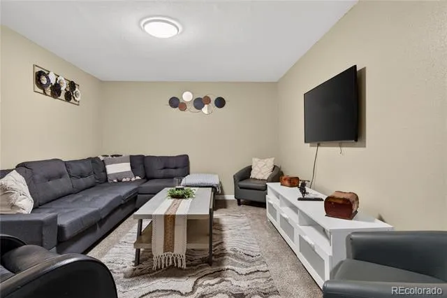 1455 S Bahama Street Aurora, CO 80017
