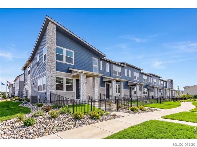 2839 Bear Springs Circle Longmont, CO 80503