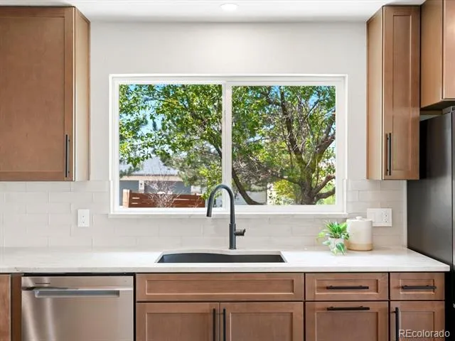 21650 E Geddes Place Centennial, CO 80016