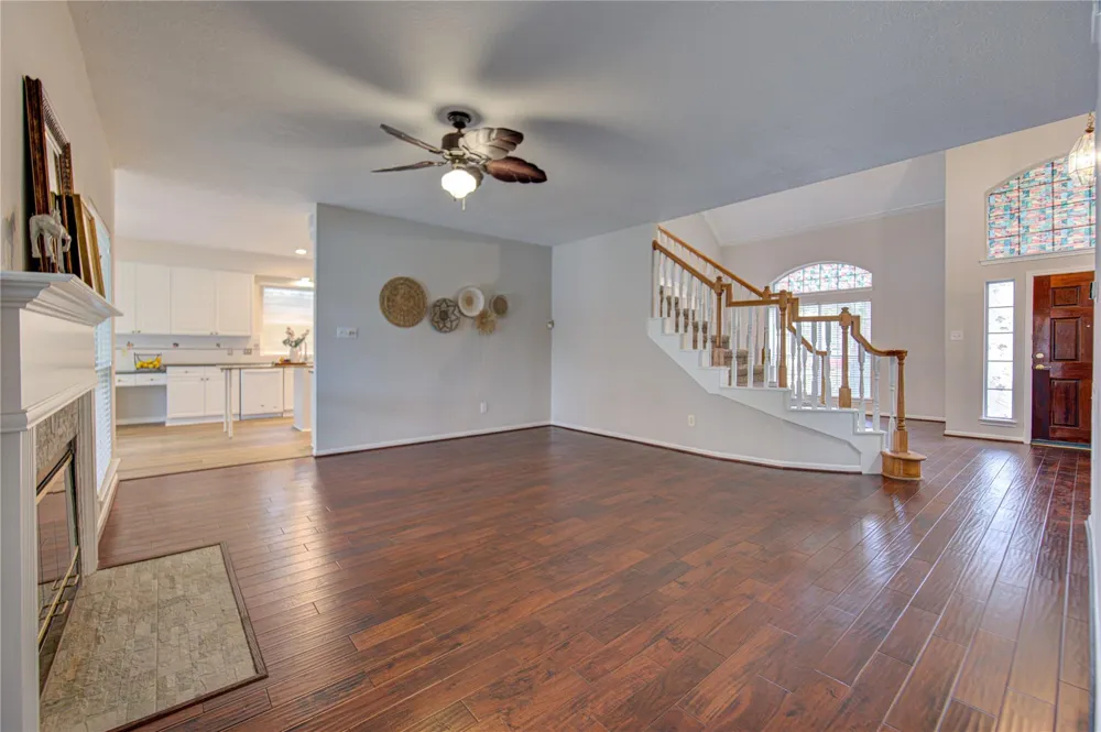 1730 Monvale Lane Sugar Land, TX 77479