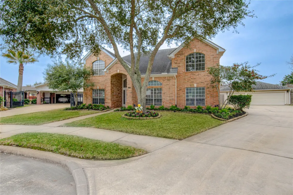1730 Monvale Lane Sugar Land, TX 77479