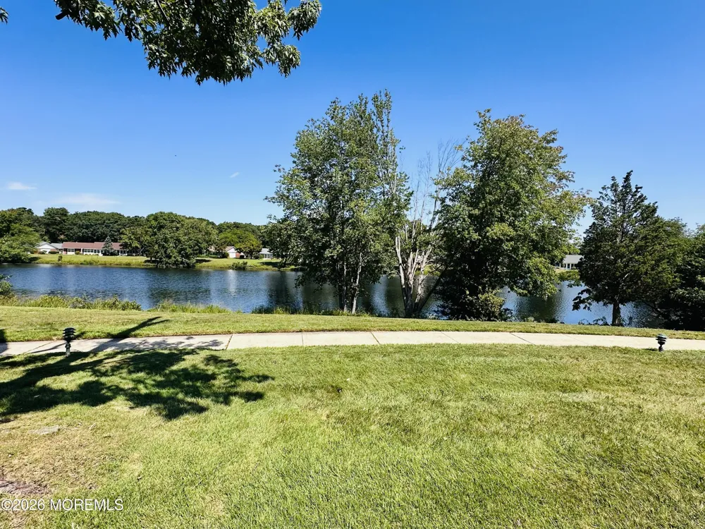 587 B Lake Point Drive Lakewood, NJ 08701