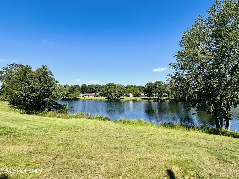 587 B Lake Point Drive Lakewood, NJ 08701