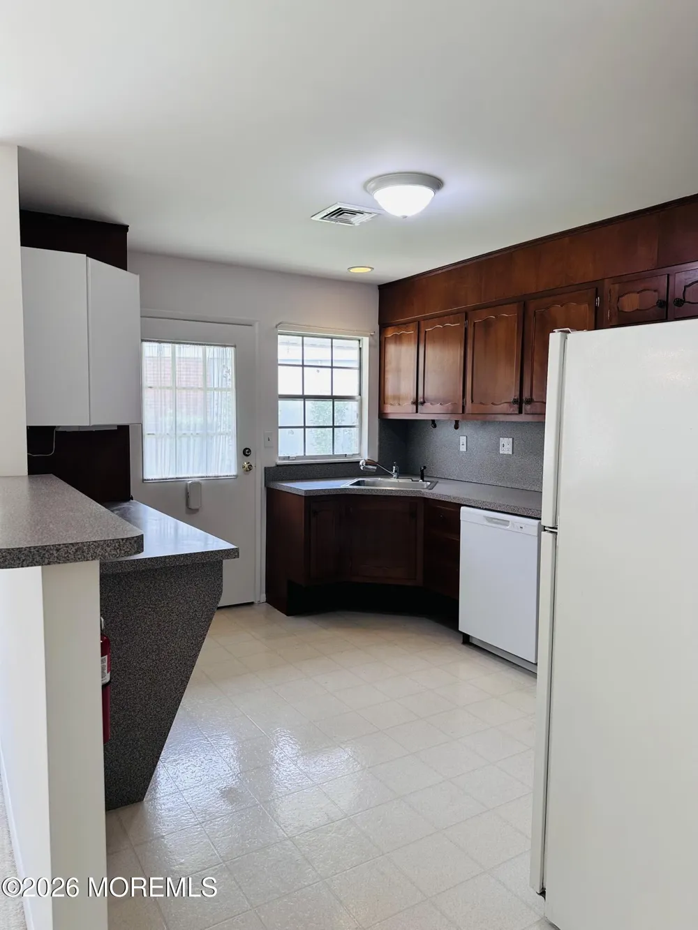 587 B Lake Point Drive Lakewood, NJ 08701