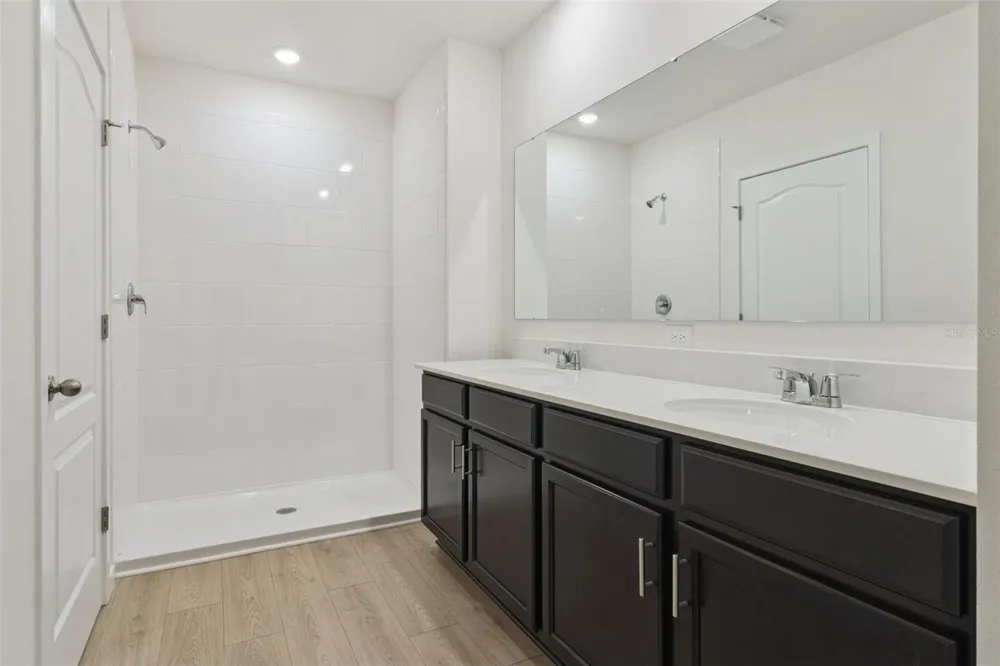 1856 KINDLE STREET Kissimmee, FL 34744